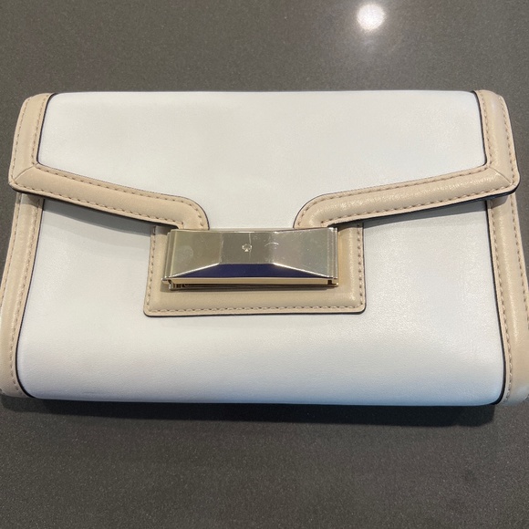 Kate Spade clutch purse - Picture 1 of 6